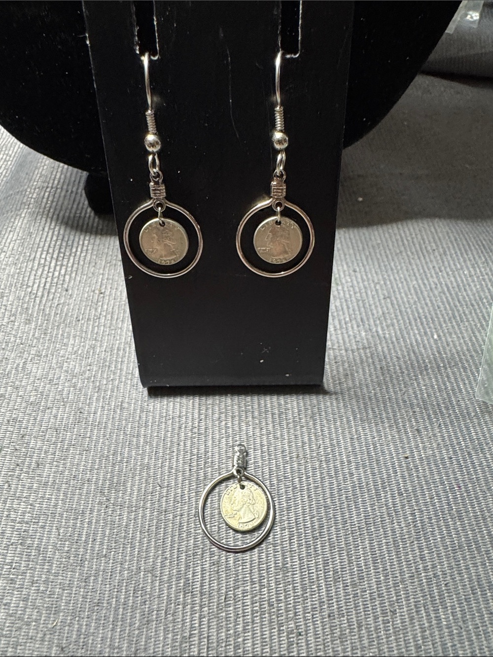 Source Unknown Silver-Toned Coin Hoop Earrings and Pendant
